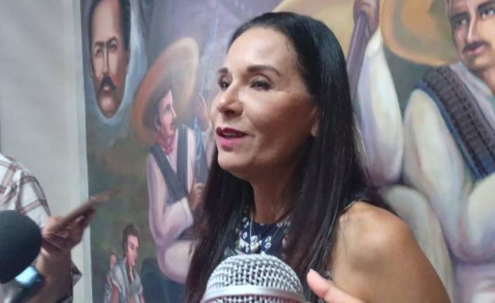 Karla Angelica Camacho, directora de Servicios Públicos, asegura que los comunicadores hacen una gran labor y se les pedirá que aporten a Mazatlán ayudando a instalar su parque.