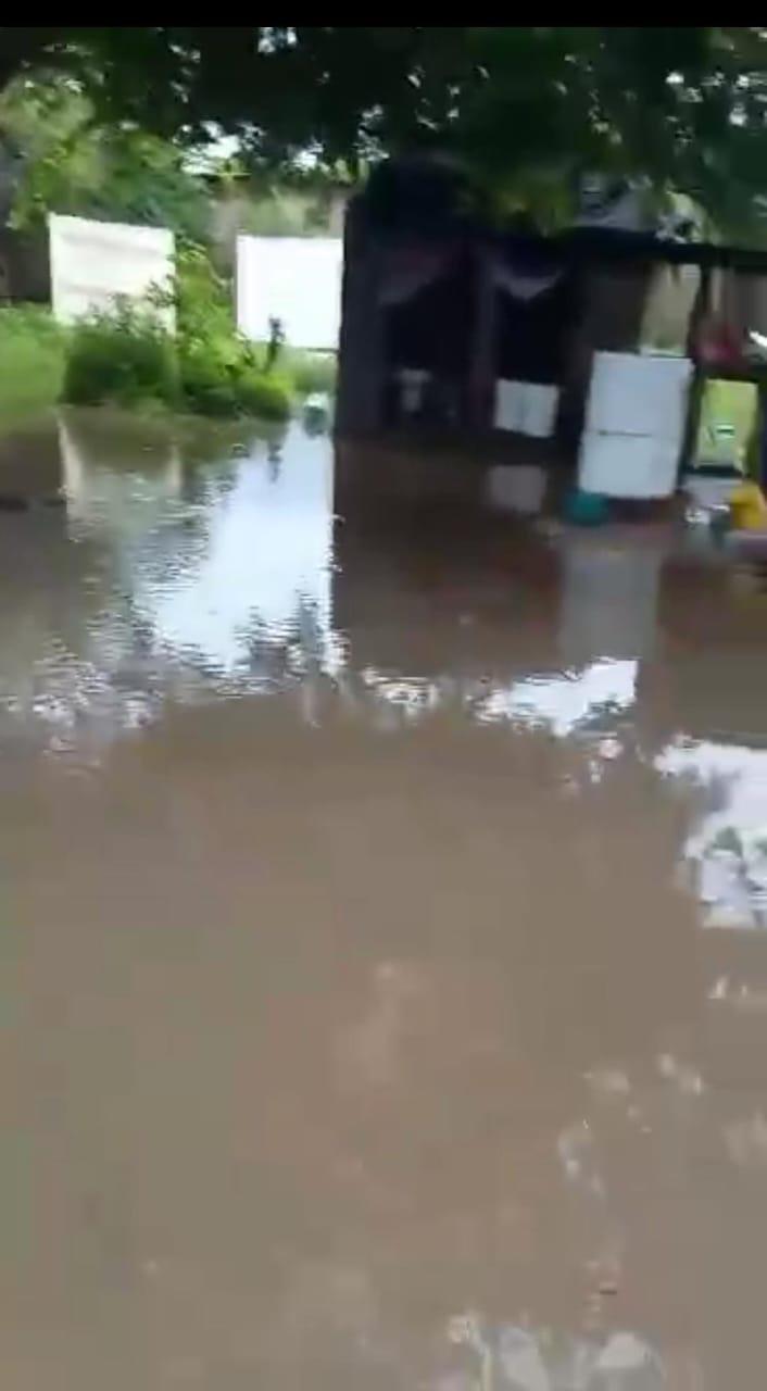 $!En Palmillas, al sur de Escuinapa, siguen padeciendo por las lluvias