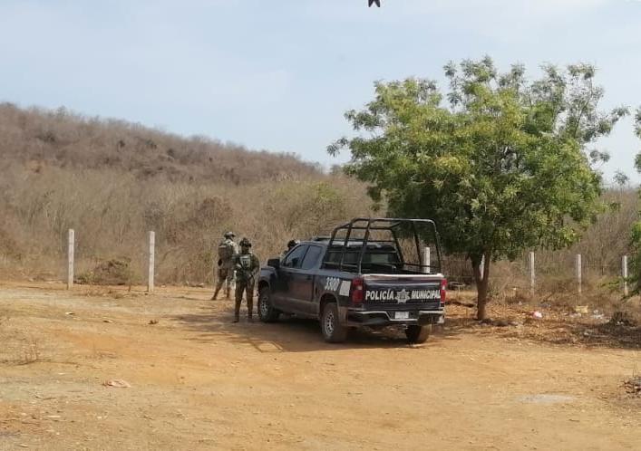 $!Hallan a joven asesinado a balazos en Lomas de Cristo Rey en Mazatlán