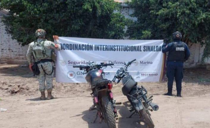 Elementos de seguridad aseguraron dos motocicletas con reporte de robo en la sindicatura de Villa Juárez, Navolato.