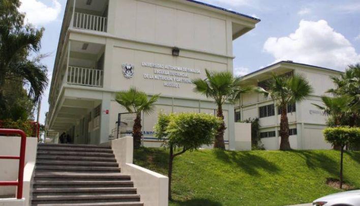 Este año la UAS operó con un presupuesto de alrededor de 7 mil millones de pesos, por lo que el aumento del 16 por ciento que se solicita para el presupuesto del año entrante equivale aproximadamente a 300 millones de pesos.