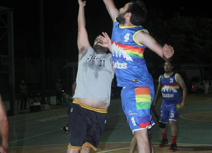 Se mantiene Tercos entre los mejores del Torneo de Baloncesto de Casa Hogar
