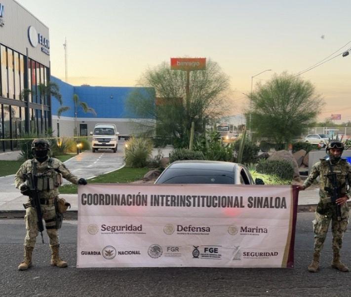 $!Marina detiene a una persona y asegura vehículos, armas, municiones y chalecos tácticos en Culiacán