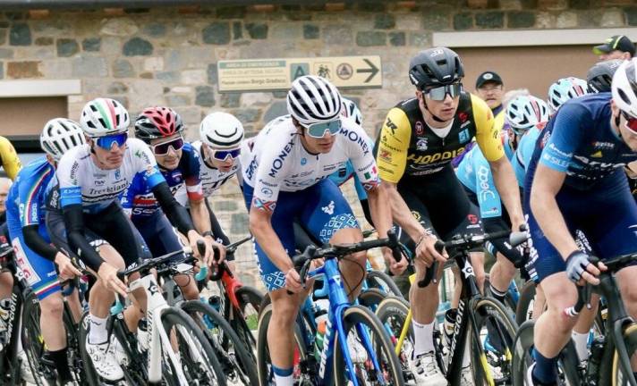A.R. Monex Pro Cycling Team abre su temporada en Europa.