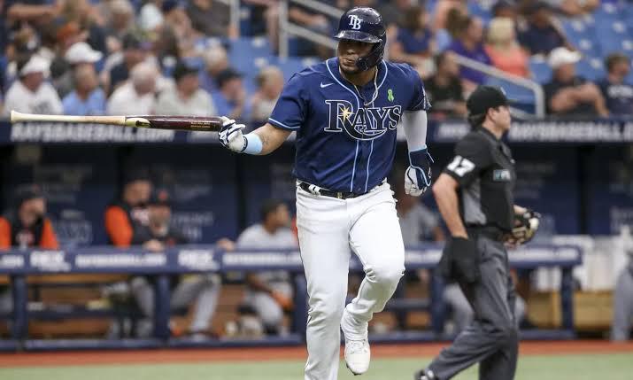 Isaac Paredes brilla a la ofensiva y es designado como Jugador de la Semana de la Liga Americana