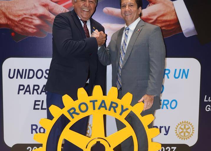 Rinde protesta la nueva mesa directiva del Club Rotario Culiacán Oriente