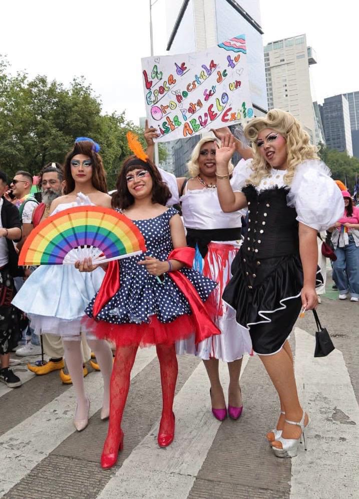 $!Marcha del Orgullo reunió a 550 mil personas en CDMX; llegó hasta el Zócalo