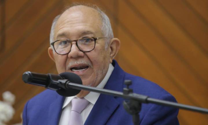 Luis Guillermo Benítez Torres es acusado de desempeño irregular de la función pública, tras su gestión como Alcalde de Mazatlán.