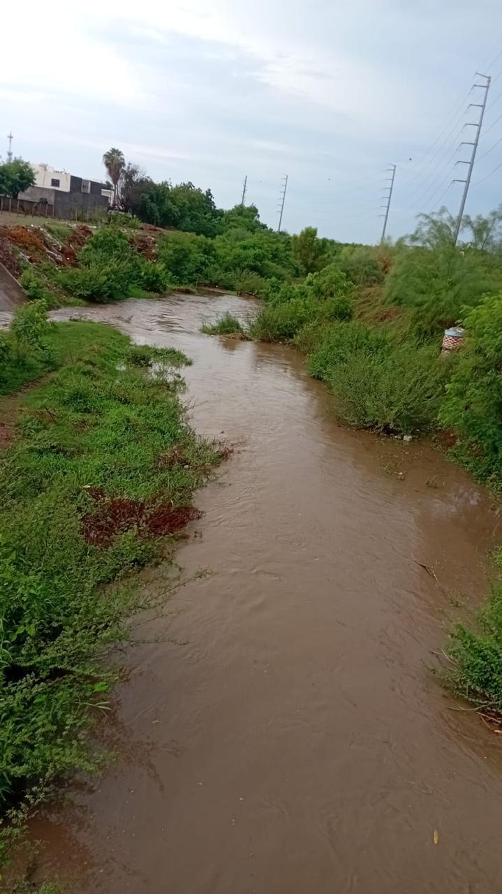 $!Canales de Culiacán se mantienen al 35 % de su capacidad tras lluvias: Protección Civil