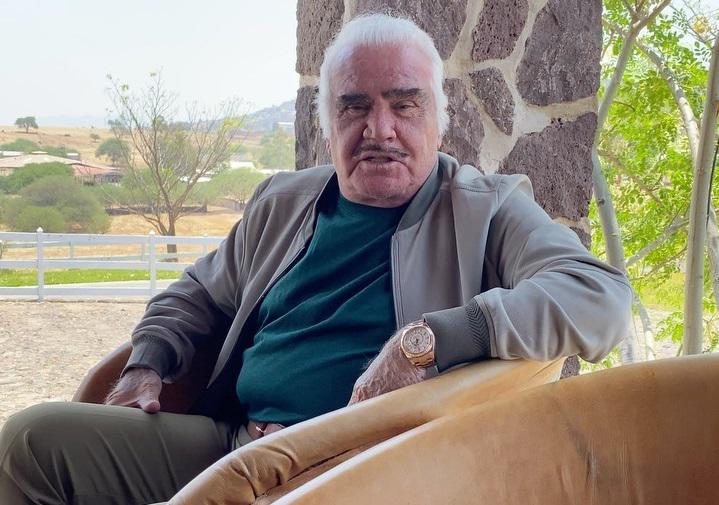 Retiran el ventilador artificial por lapsos a Vicente Fernández
