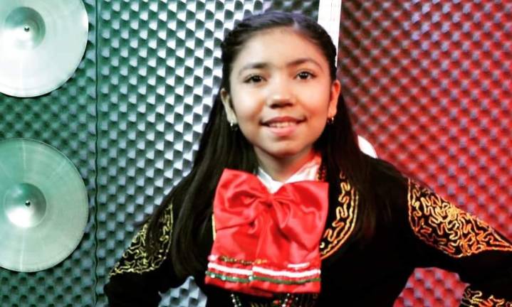 DÍA DE LA NIÑEZ: Quiere Samantha López triunfar en la música