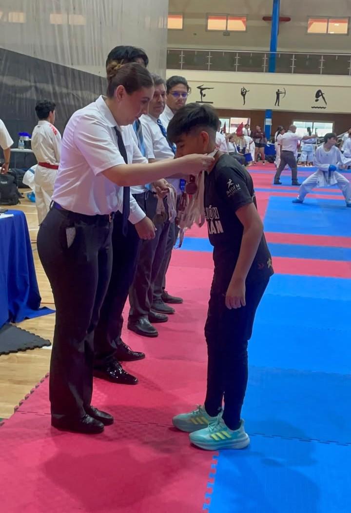 $!Mazatlán destaca con 50 medallas en el Primer Torneo Estatal de Karate en Culiacán