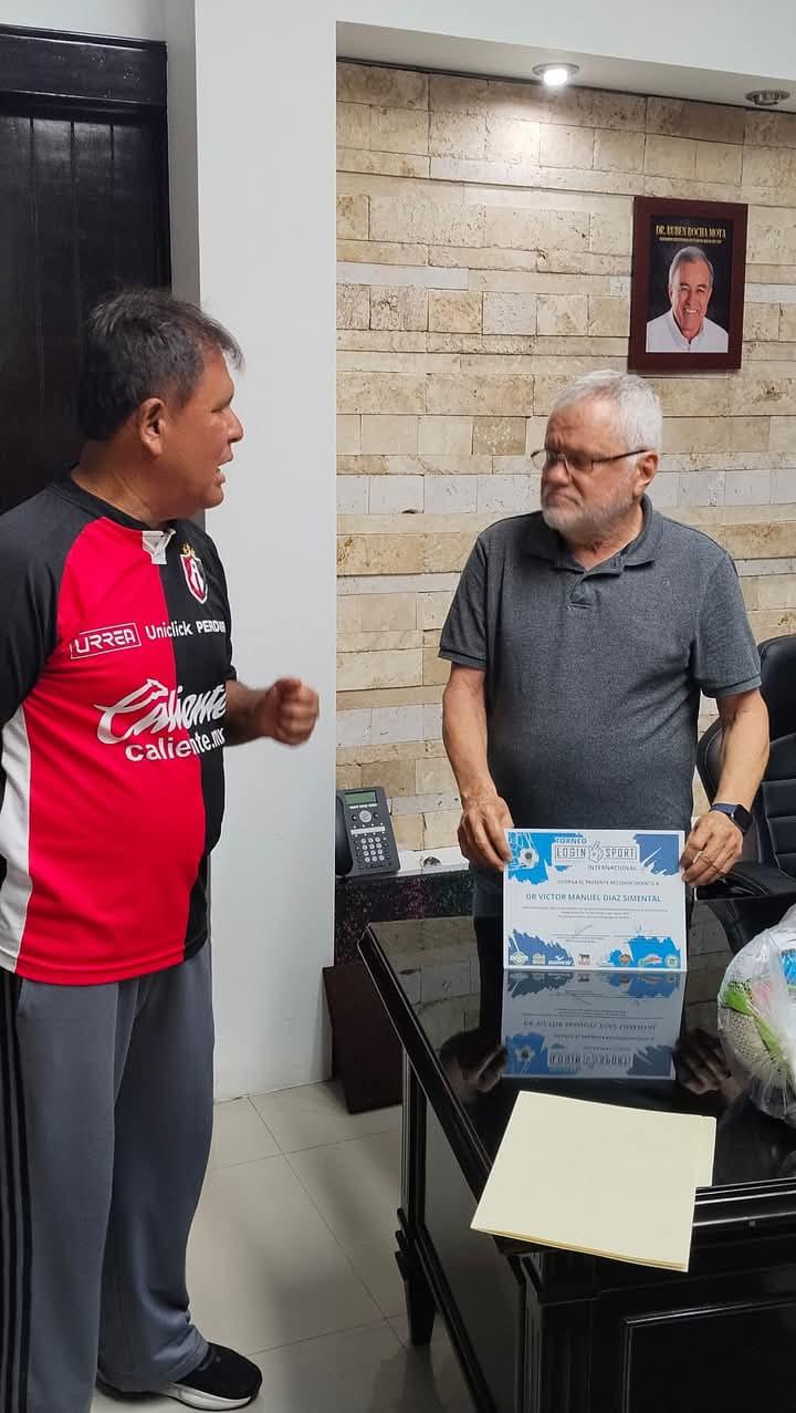 $!Atlas-Matamoros de Escuinapa recibe homenaje en Guadalajara por 30 años de formación deportiva sin fines de lucro