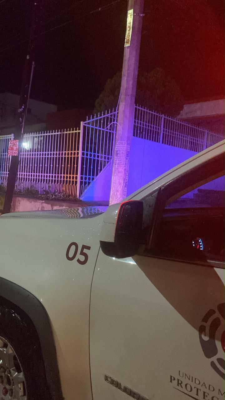 $!Rescatan cuerpos de auxilio a cuatro personas arrastradas por un arroyo durante lluvias en Culiacán
