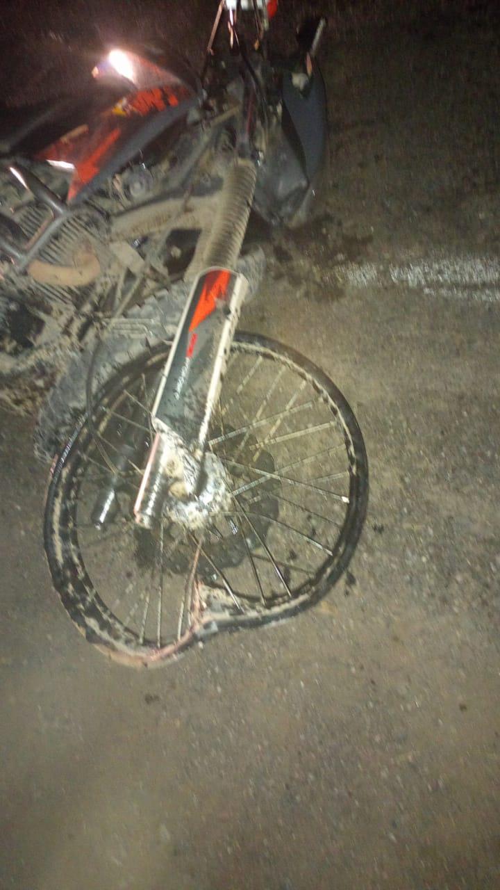 $!Tras choque, motociclista y conductor de camioneta resultan lesionados en Escuinapa