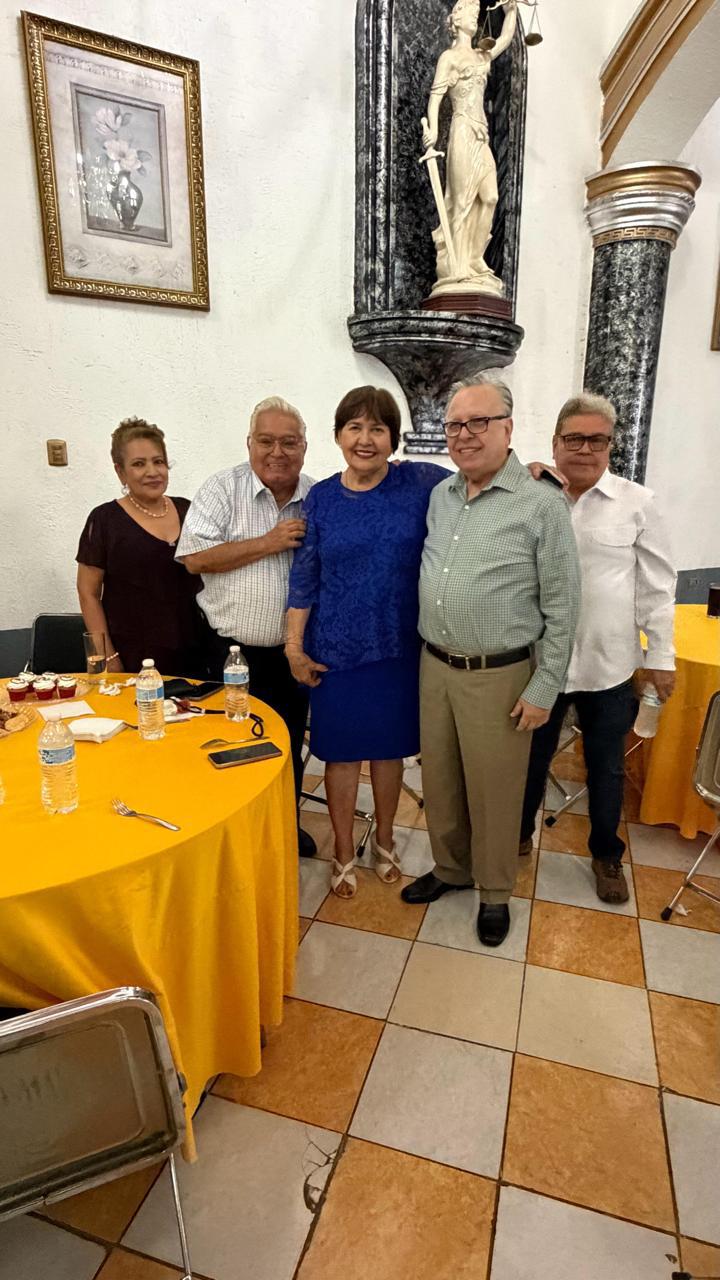 $!Sofía, el licenciado Mejía, Florina, el licenciado Álvarez Cordero y Gregorio Calderón.