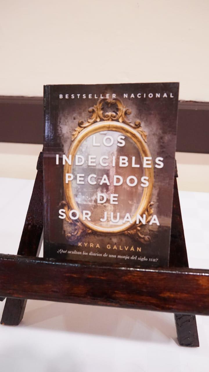 $!La escritora Kyra Galván comparte su conocimiento con Mazatlán