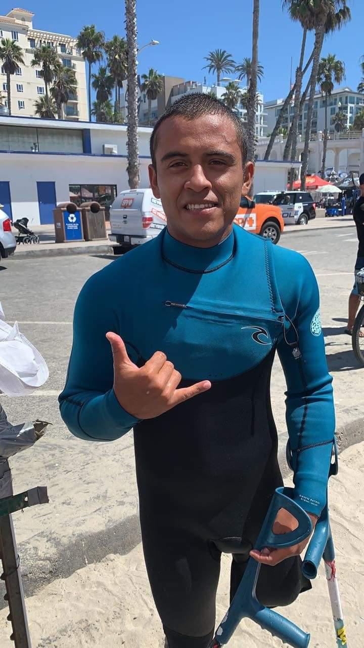 $!Martín ‘Shutama’ Díaz domina las olas y se cuelga el bronce en el US Open Adaptive Surfing