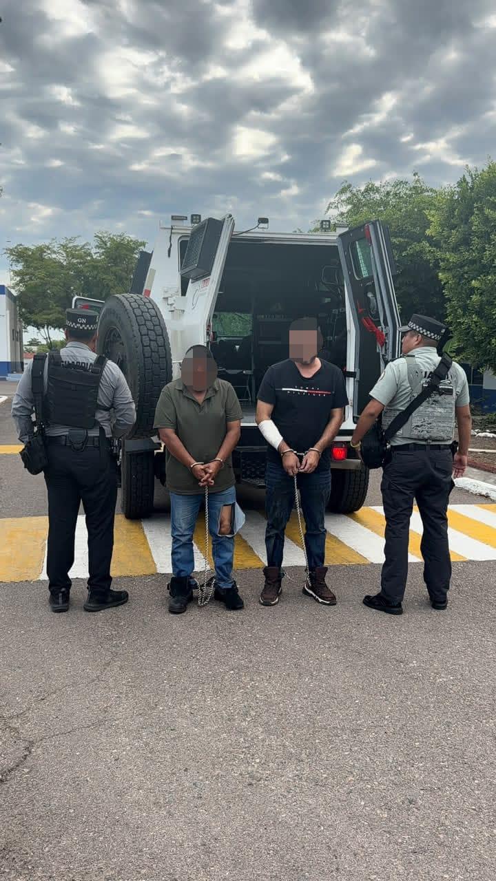 $!Trasladan a ‘El Güero Pin’ y al ex jefe policiaco de Escuinapa al penal del Altiplano
