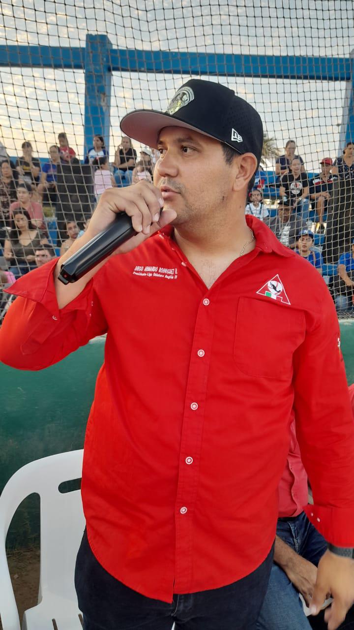 $!Peloteritos cantan el playbol en el Torneo Distrital
