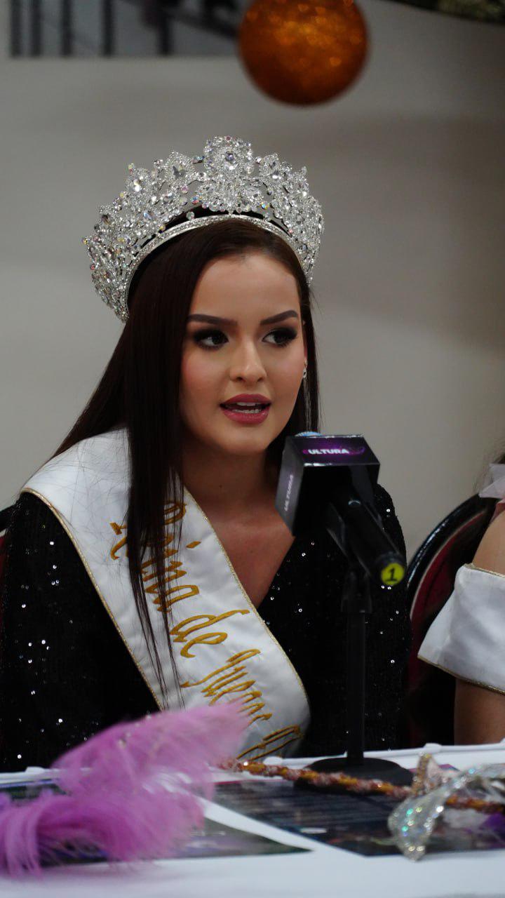 $!Uma Ramírez, Reina de los Juegos Florales, dio a conocer las bases de la convocatoria.