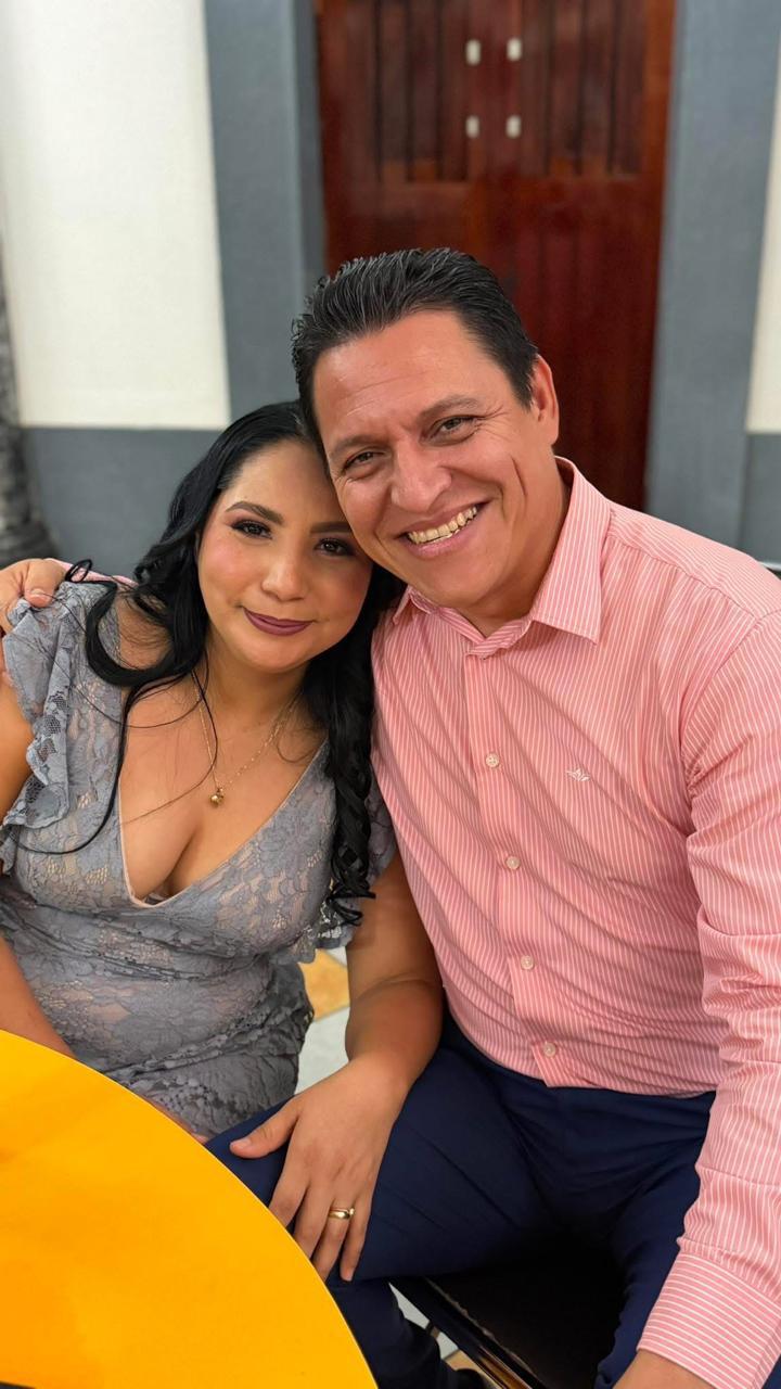 $!Berzahí Osuna Enciso acudió acompañado por su esposa.