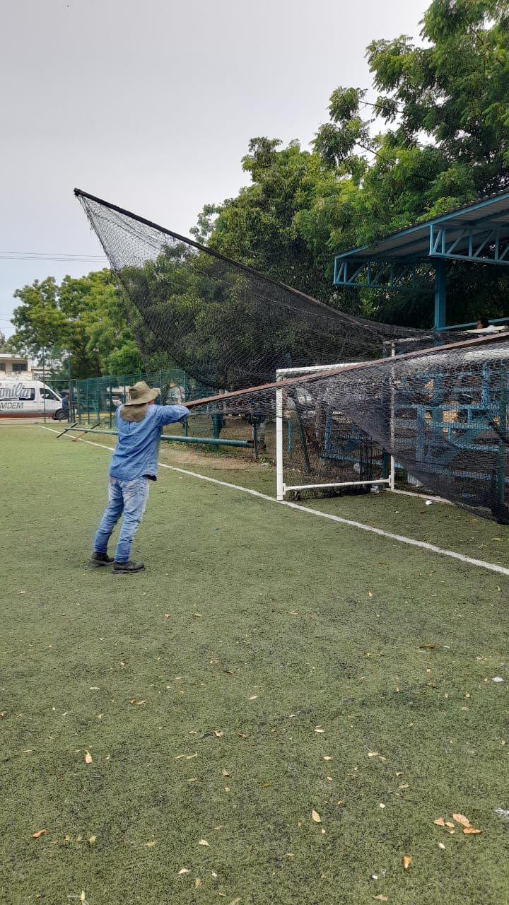 $!Trabaja Imdem a marchas forzadas para reparar espacios deportivos