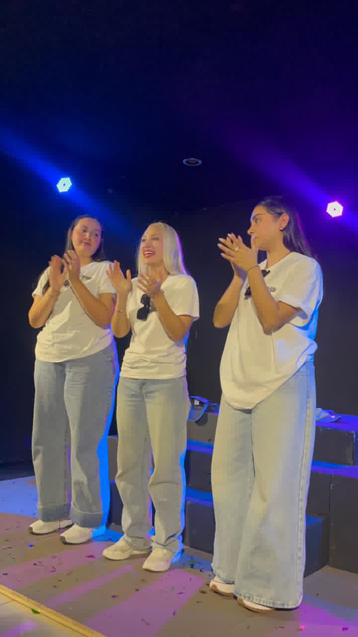 $!Carmen Rivera, Leslie Natasha y Fátima Pinto protagonizan la obra teatral Krispy Kreme.