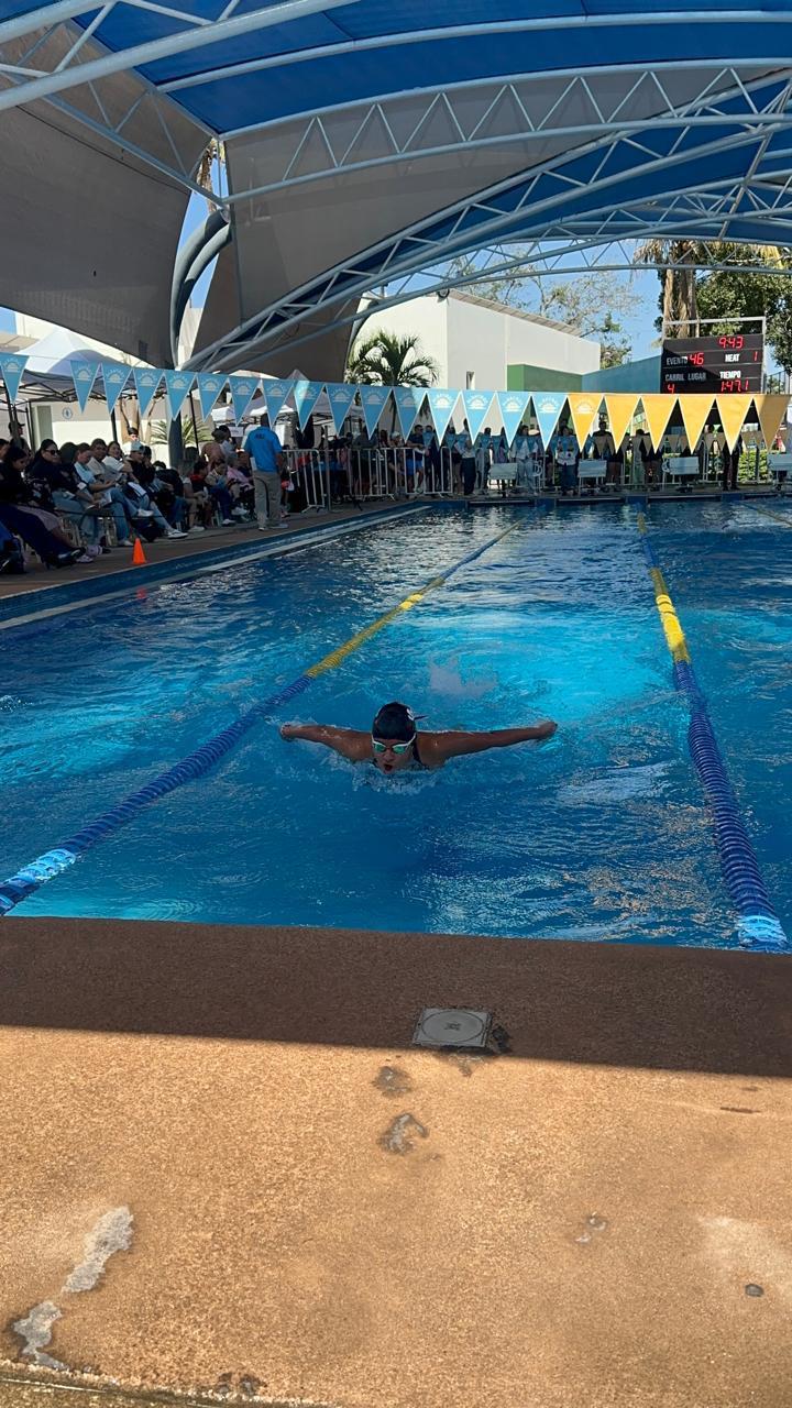 $!Gana Alberca Olímpica Mazatlán tercer lugar en Copa Albatros