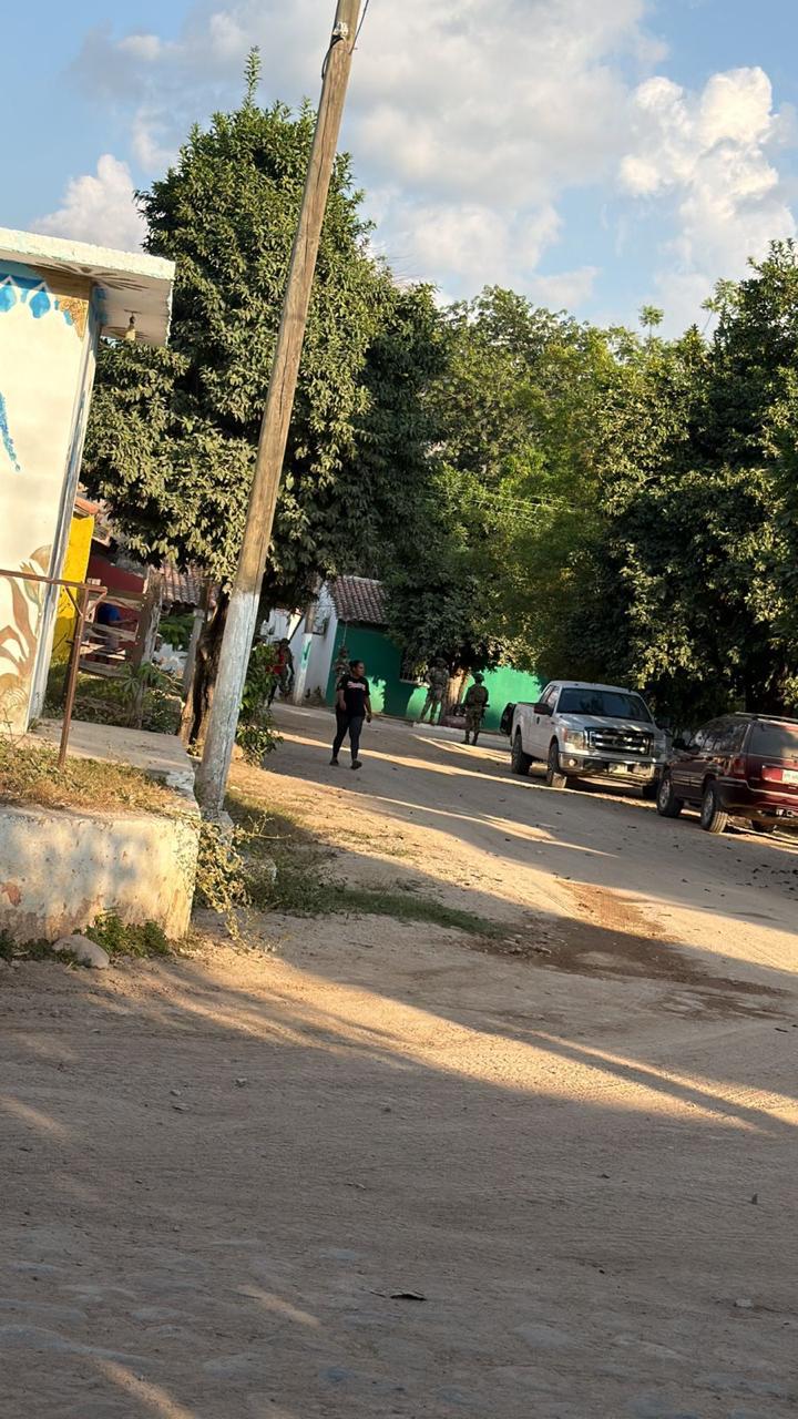 $!Habitantes de San Jerónimo de Ajoya, San Ignacio, denuncian supuestos robos y saqueos de la Marina