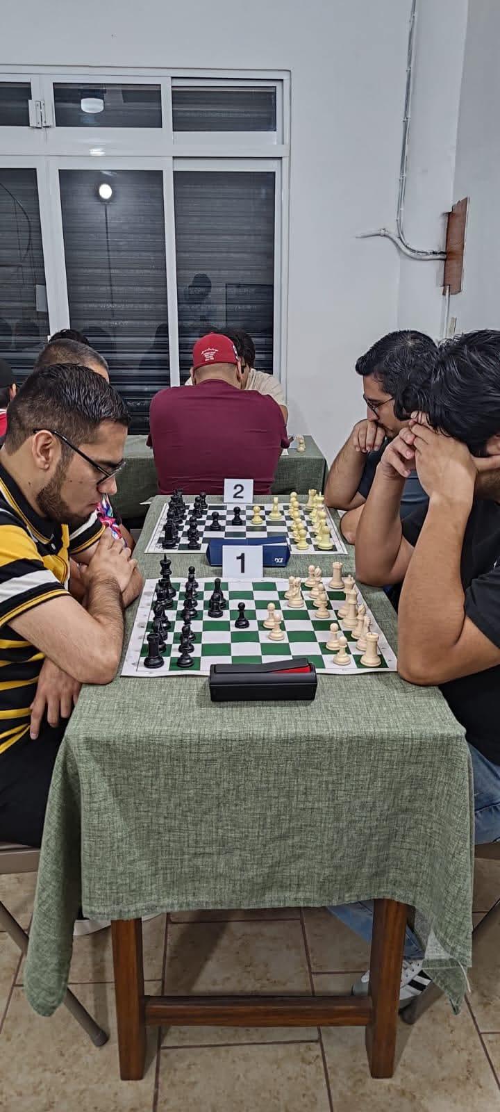$!Jaime España repite como campeón del Torneo Sabatino de Ajedrez Rápido en Mazatlán