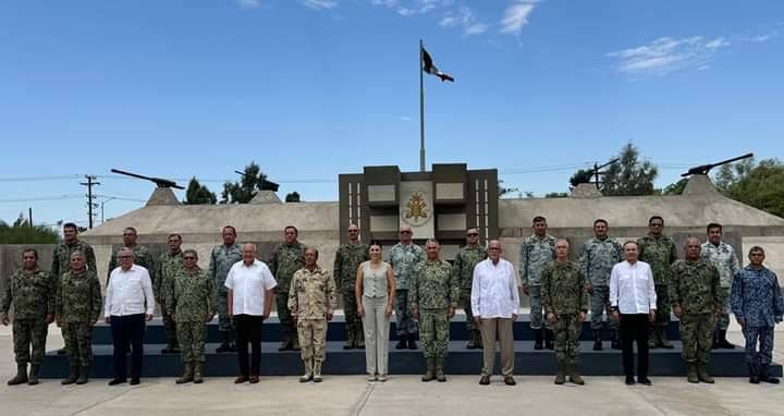 Rubén Rocha Moya y Gerardo Mérida Sánchez acudieron a la novena Reunión Regional de Seguridad Mar de Cortés en Mexicali, Baja California.