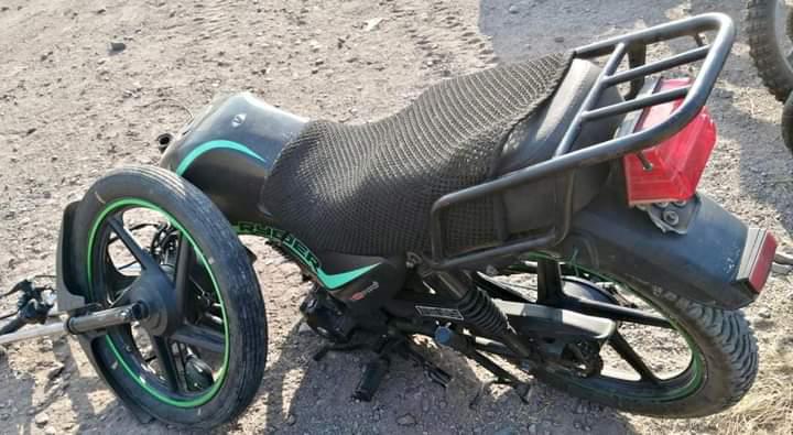 La motocicleta contaba con reporte de robo.