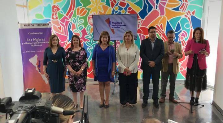 En el evento se realizaron una serie de exposiciones denominadas Mujeres Rescatando Sinaloa.