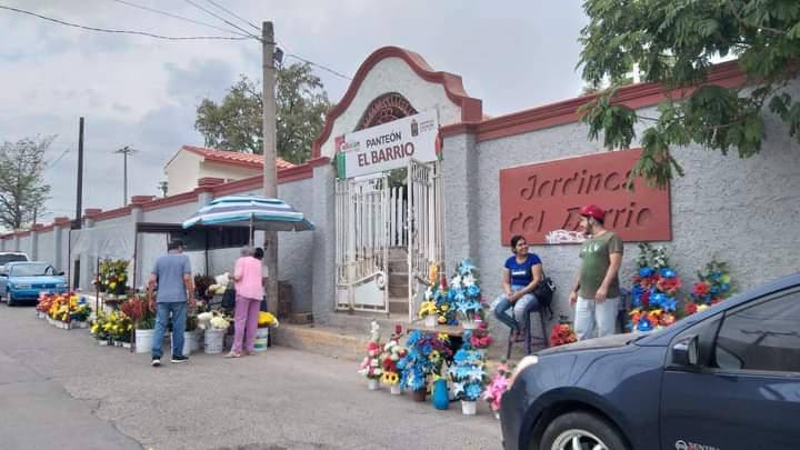 Los seis panteones de Culiacán fueron limpiados previo al Día de Muertos.