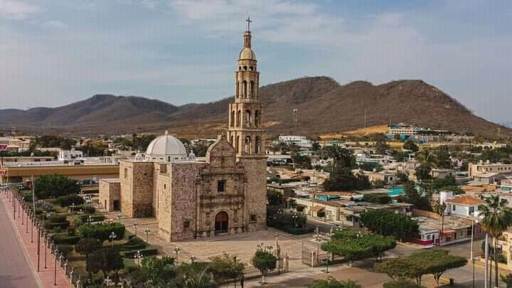 $!Alonso, Ignacio y Willy renuevan iluminación de la cruz en el Santuario de Nuestra Señora del Rosario