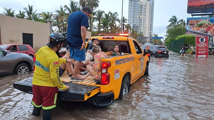 PC apoya traslado de turistas, locales y trabajadores en la Zona Dorada