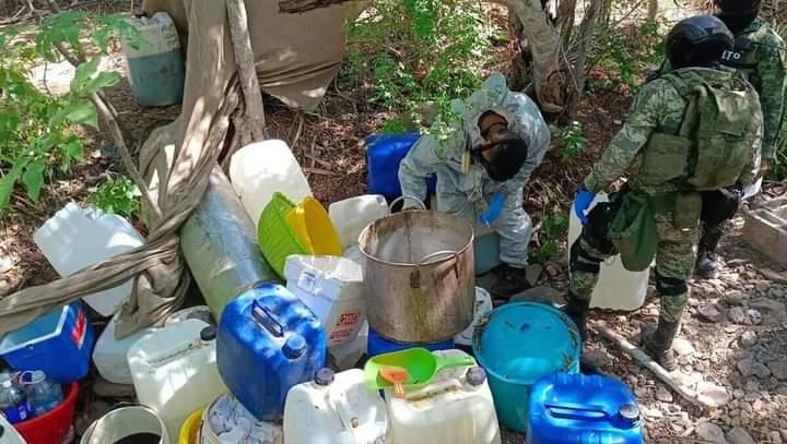 Asegura Ejército laboratorio clandestino de drogas en Navolato