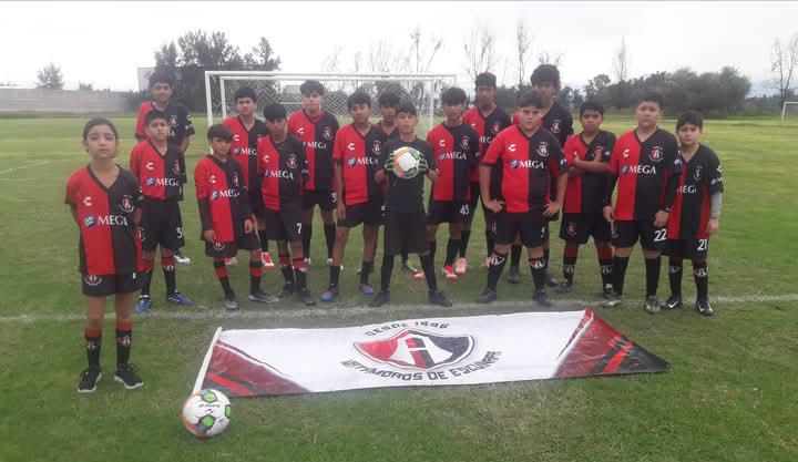 $!Atlas-Matamoros de Escuinapa recibe homenaje en Guadalajara por 30 años de formación deportiva sin fines de lucro