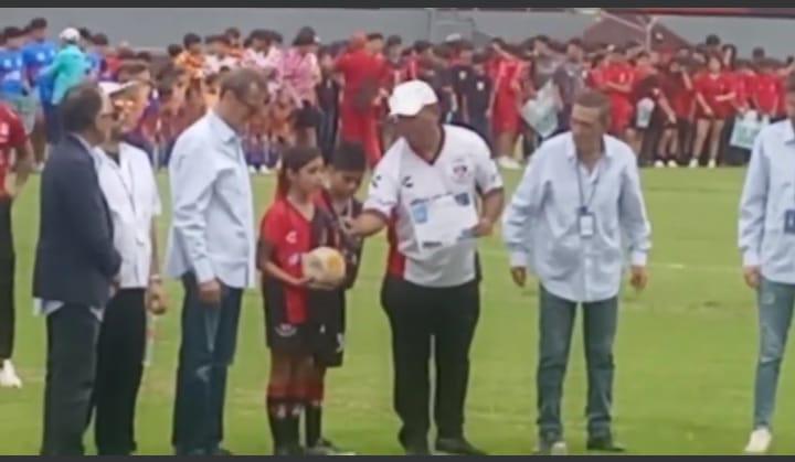 $!Atlas-Matamoros de Escuinapa recibe homenaje en Guadalajara por 30 años de formación deportiva sin fines de lucro