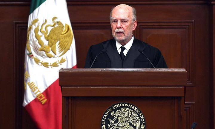 Juan Luis González Alcántara planteó admitir consultas para que el Pleno de la SCJN revisara la constitucionalidad y procedencia de la reforma judicial.