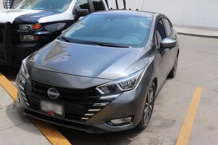 Detienen a un hombre tras despojar un auto en Culiacán
