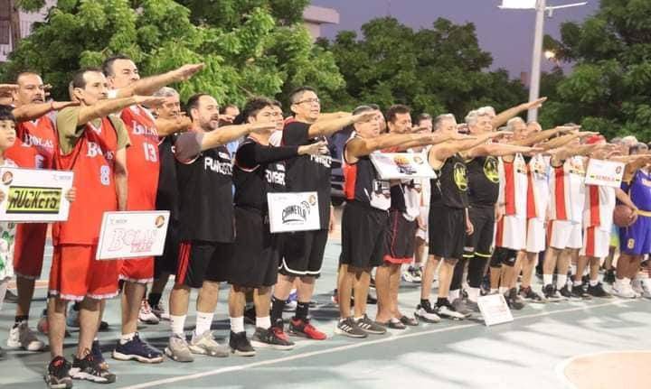 Reconocen trayectoria de basquetbolistas en apertura de Liga Maxibasket