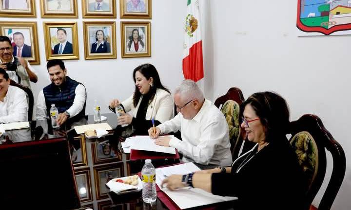 El Gobierno Municipal y el Instituto Politécnico Nacional (IPN) firmaron un convenio de colaboración.