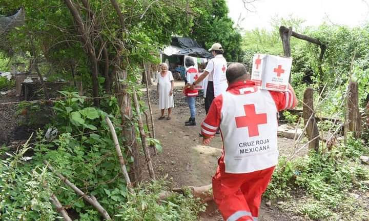 Cruz Roja lleva apoyos a damnificados por Huracán Nora a El Quemado y El Puente del Quelite