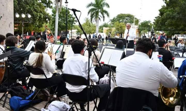 La Banda Sinfónica Juvenil del Estado llevó participó en la celebración de los 100 años del fallecimiento del General Rafael Buena Tenorio.
