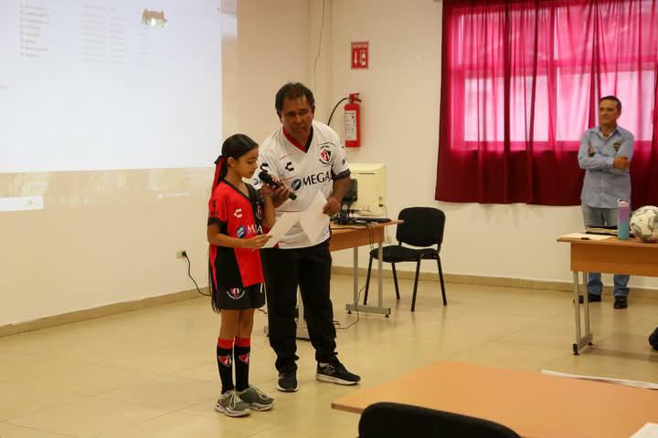 $!Atlas-Matamoros de Escuinapa celebra su 29° aniversario con una jornada deportiva