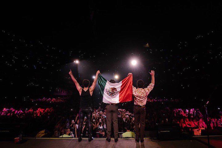 Conquistan los Jonas Brothers México con su Tour ‘The Remember this’