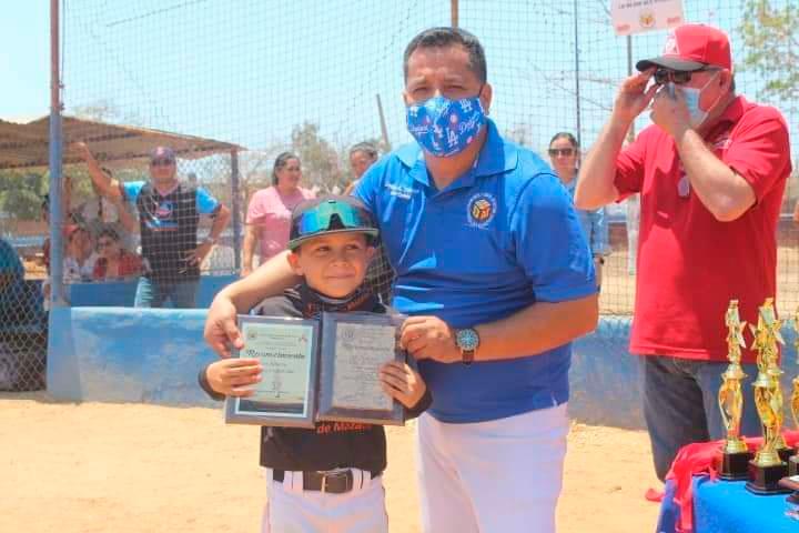 Termina con éxito una temporada más en la Liga de Beisbol Infantil y Juvenil del Muralla
