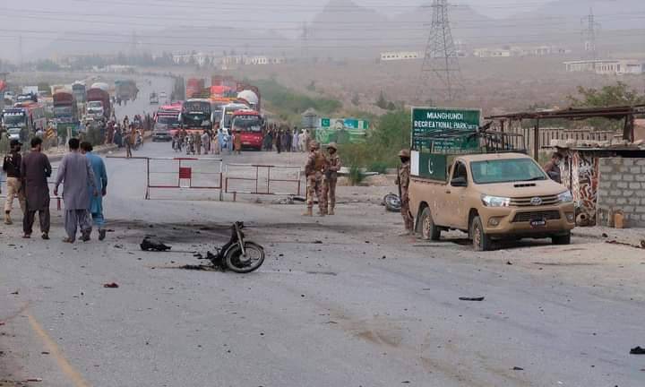 El atentado se registró contra un puesto de control de las fuerzas de seguridad en la ciudad de Quetta, en el oeste de Pakistán.